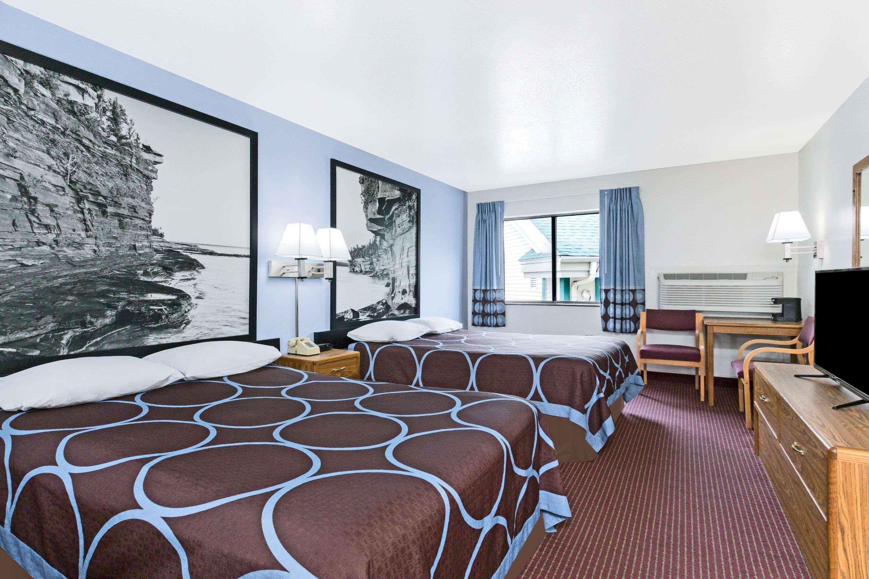 Hotel Super 8 By Wyndham Wisconsin Dells Exteriér fotografie