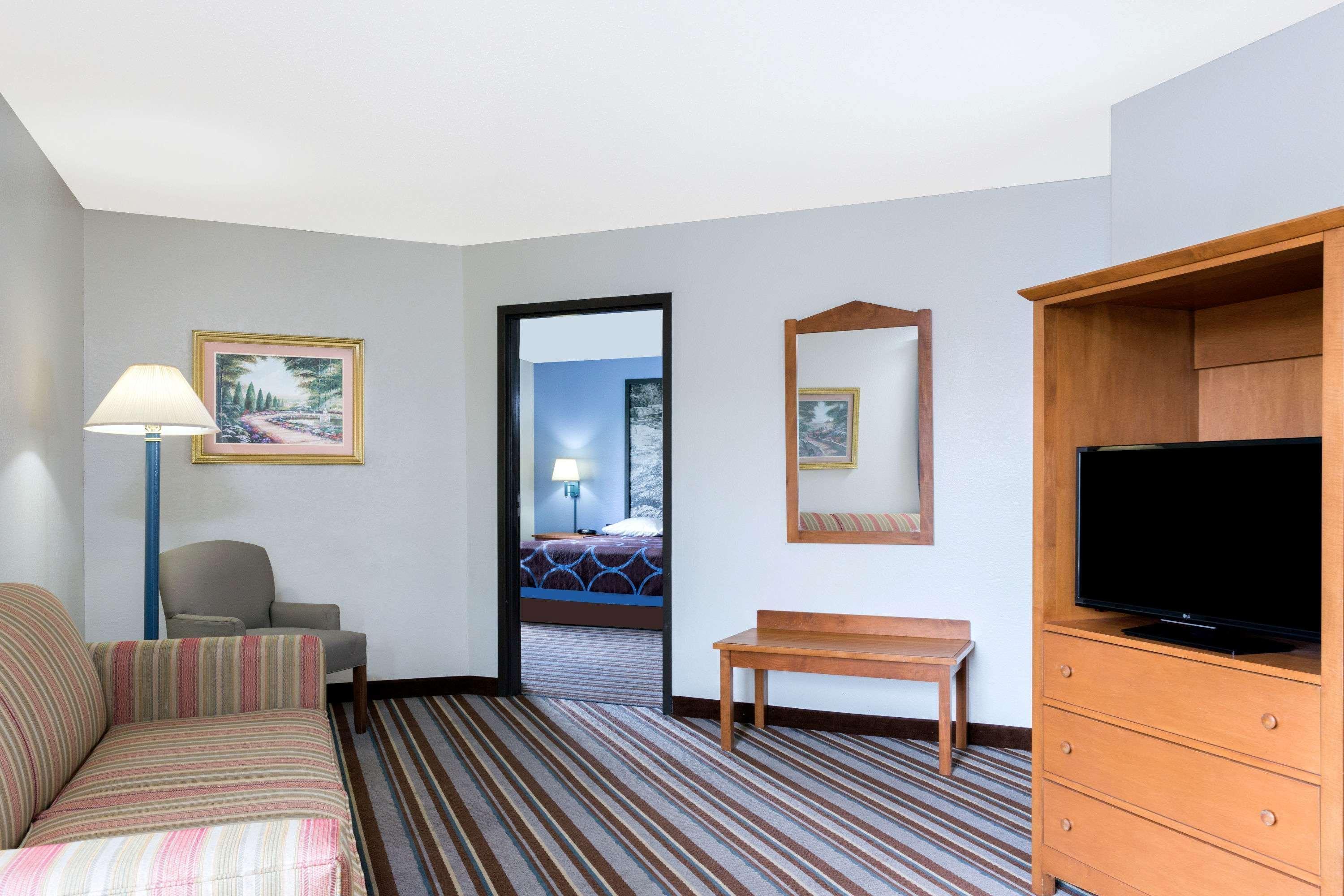Hotel Super 8 By Wyndham Wisconsin Dells Exteriér fotografie